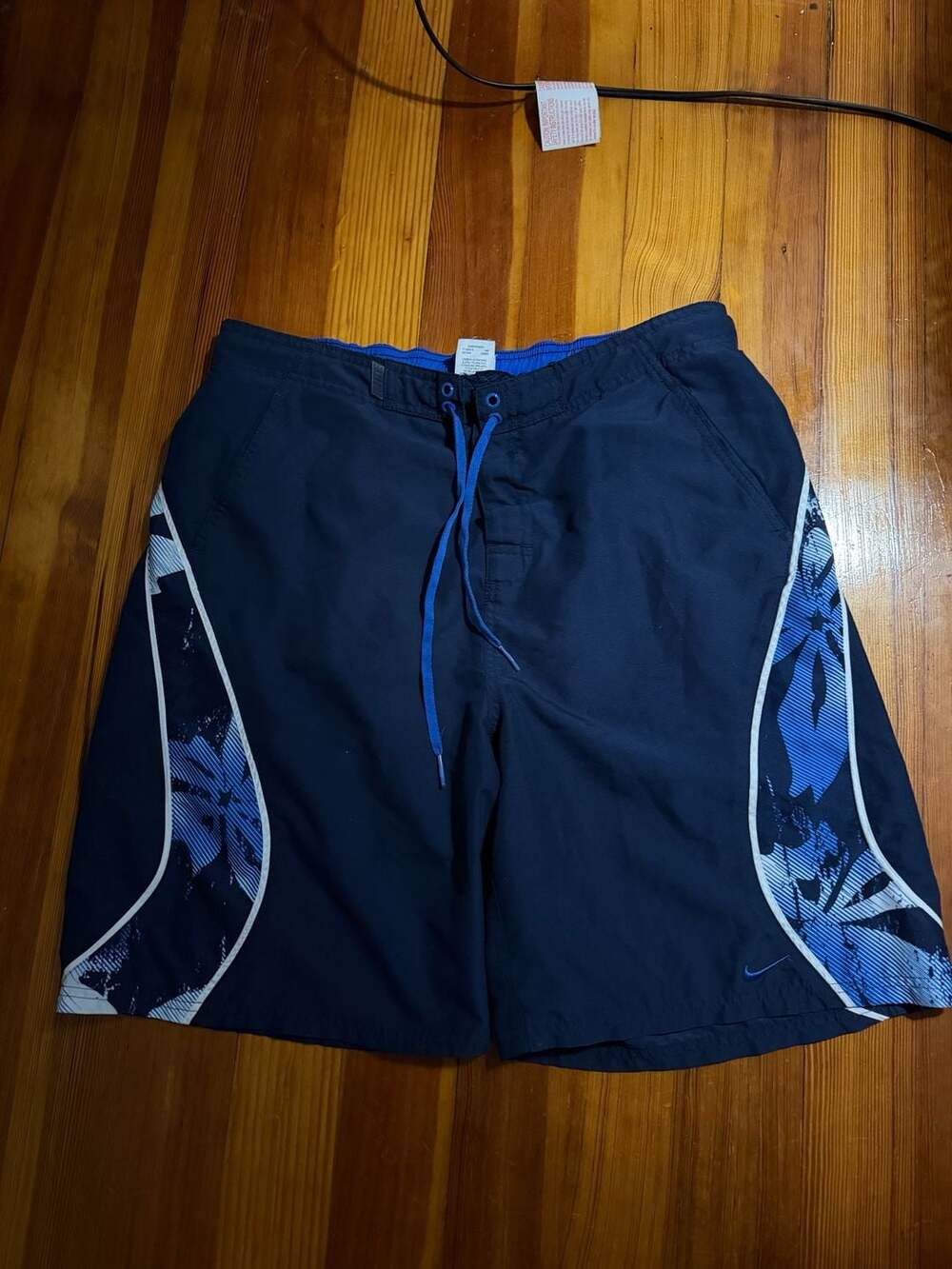 Nike Men's Navy Blue Floral Accent Swim Trunks Size Large